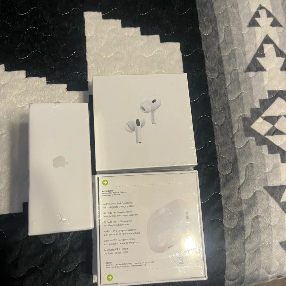 Apple White Headsets Minimalist Design